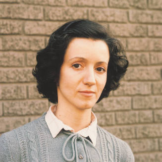 Elizabeth Kirsch (art critic, Kansas City Star), in front of Douglas Drake Gallery, Kansas City, Kansas, July 9, 1980