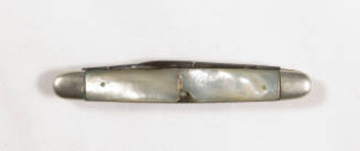 Pearl pocket knife