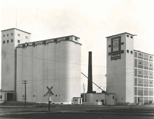 Walnut Creek Mill [Grain Elevators] Great Bend, Kansas