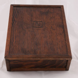 Logan monogram box