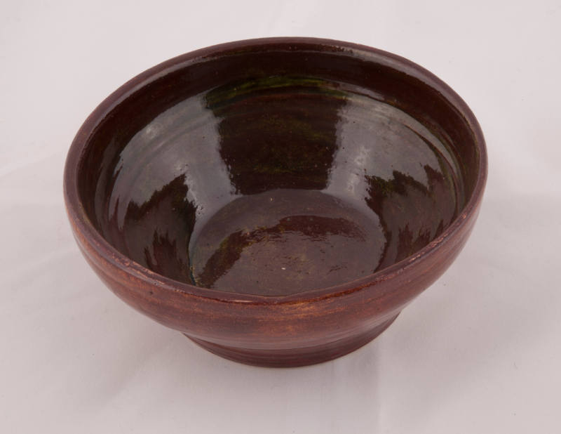 Green-brown ceramic bowl