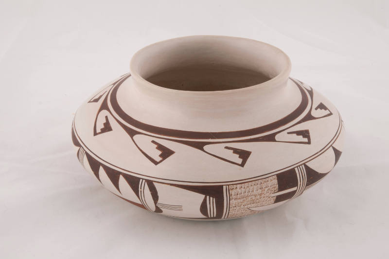 Bowl with Hopi design