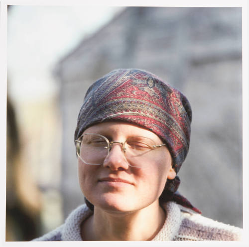 Jane Eby (printmaker), outside Reuben Saunders Gallery, Washington Street, Wichita, Kansas, September 4, 1980